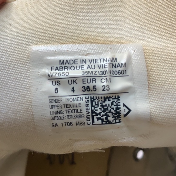 converse - Picture 4 of 4